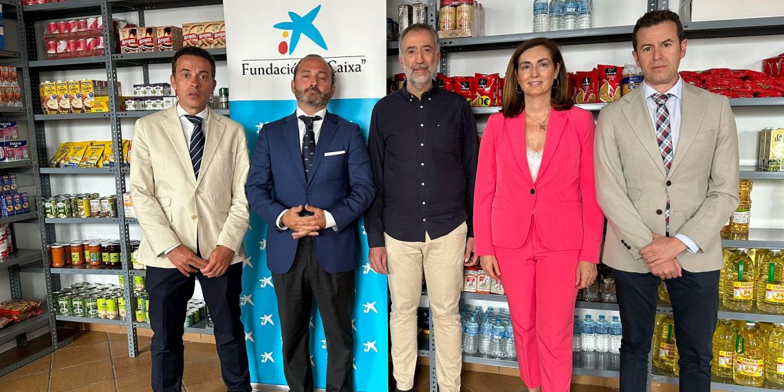 El Buen Samaritano recibe una subvención de La Caixa que permitirá mantener y aumentar el programa municipal de reparto de alimentos