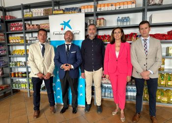 El Buen Samaritano recibe una subvención de La Caixa que permitirá mantener y aumentar el programa municipal de reparto de alimentos