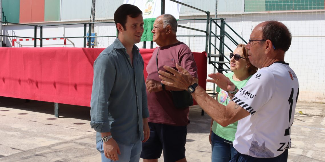 La barriada de la Dehesa celebra sus tradicionales fiestas de San Antonio con un amplio programa de actos durante el fin de semana