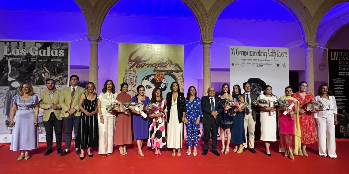Ronda presenta el cartel oficial de la Feria y Fiestas de Pedro Romero, así como a sus Presidenta y Damas Goyescas