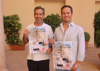 La Hermandad del Huerto recupera, tras quince años, la Velada de Santa Ana con la colaboración de la delegación de Participación Ciudadana