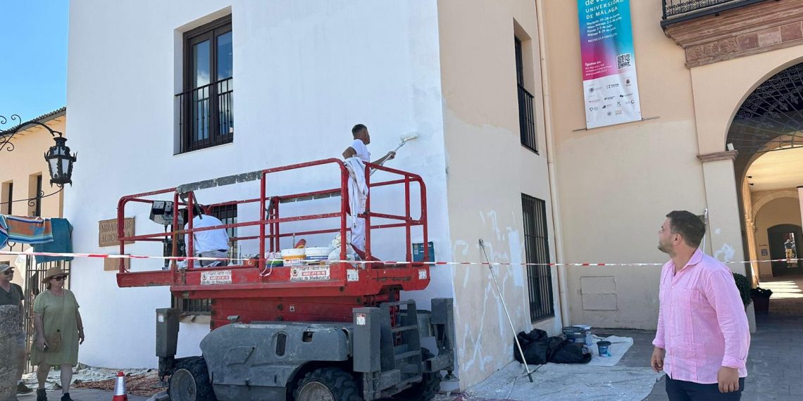 El Ayuntamiento invierte 15.000 euros en labores de pintura y puesta en valor del Convento de Santo Domingo