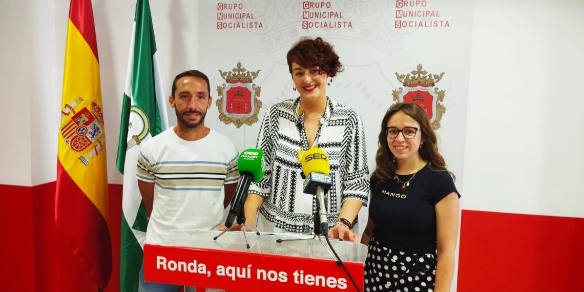 El PSOE critica la subida de los recibos de basura