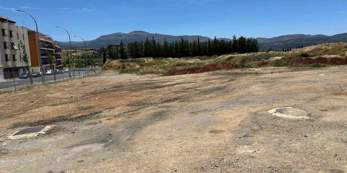 El Ayuntamiento impulsa la segunda fase de urbanización de los terrenos de la antigua piscina municipal