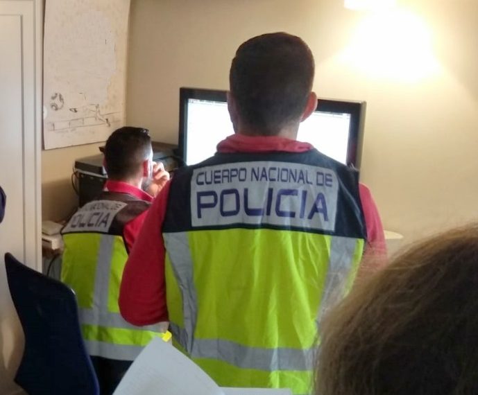 La Policía Nacional detiene en Málaga a tres personas en una operación contra la tenencia y distribución de pornografía infantil a través del manejo de redes peer to peer