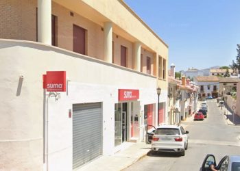 Atracan con un cuchillo un supermercado en el Barrio