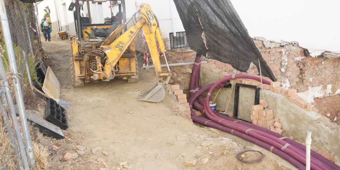 Algatocín ejecuta el proyecto de remodelación de calle Guardia