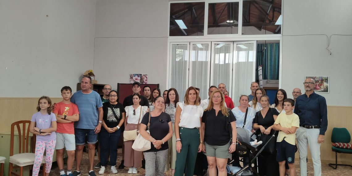 Inician una campaña de recogida de firmas en demanda del transporte escolar