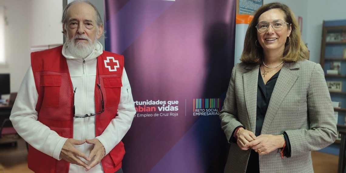 El Ayuntamiento y Cruz Roja presentan una nueva campaña de donación de sangre y un espectáculo organizado conjuntamente con motivo del 25N