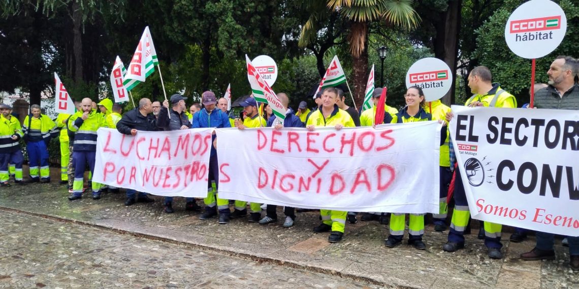 Trabajadores de SOLIARSA se concentran en demanda de mejoras sociolaborales