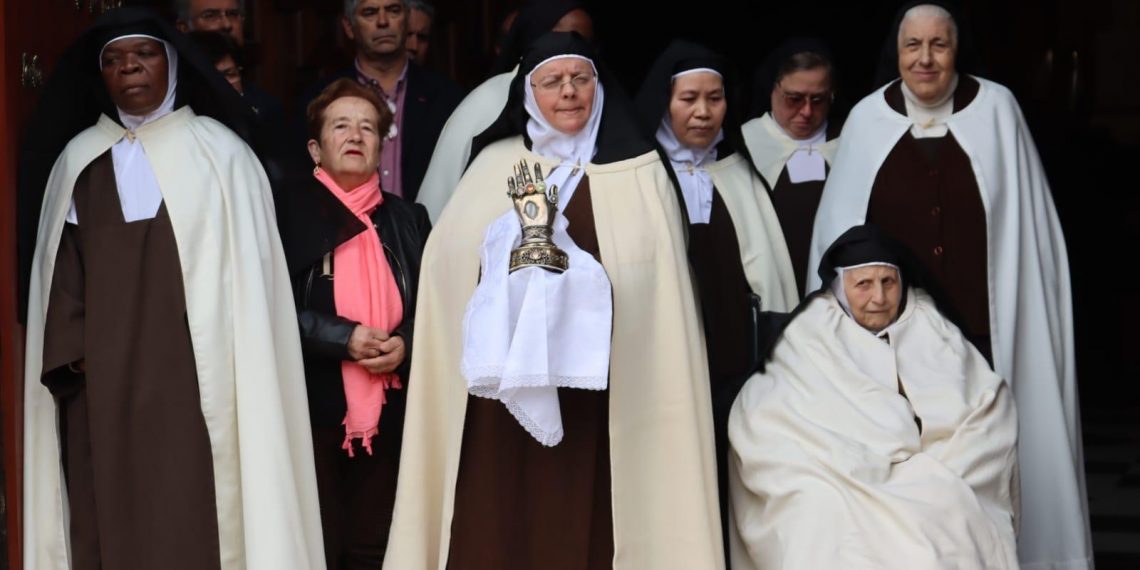 El Pleno aprueba mociones para otorgar a las Carmelitas las Medalla de la Ciudad y en defensa de los trabajadores del Patronato Militar