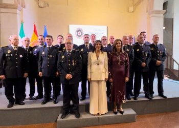 El Ayuntamiento reconoce la labor de Policía Local en el día de celebración de su patrona