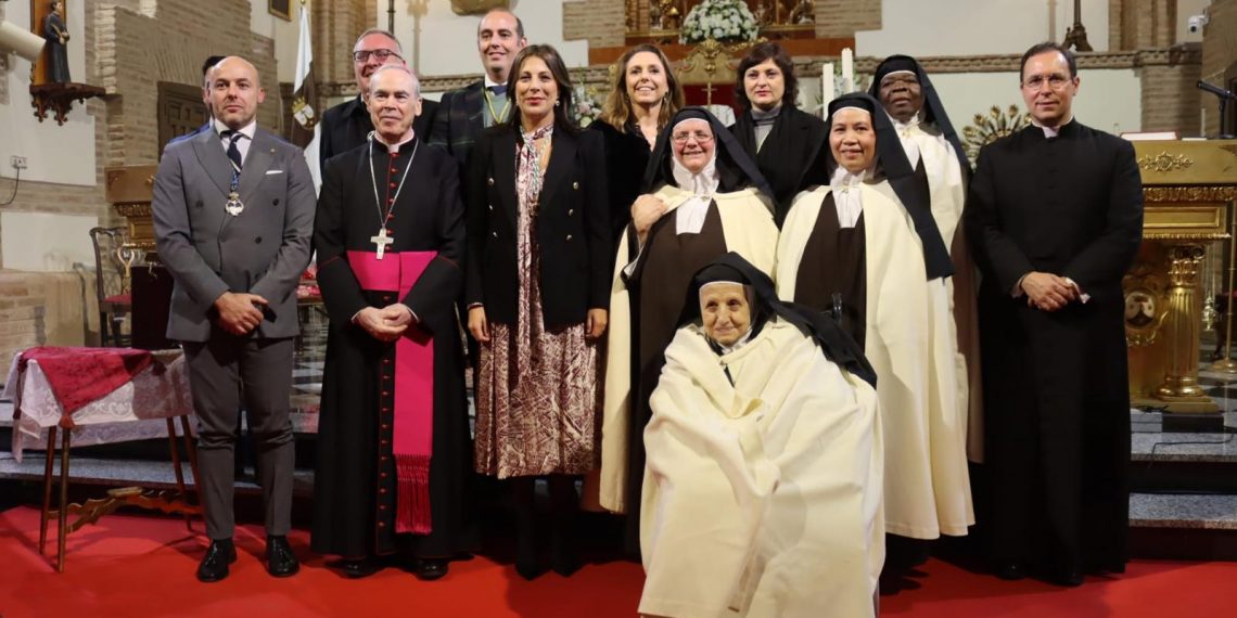 El Ayuntamiento entrega la Medalla de la Ciudad a las Carmelitas Descalzas de Ronda