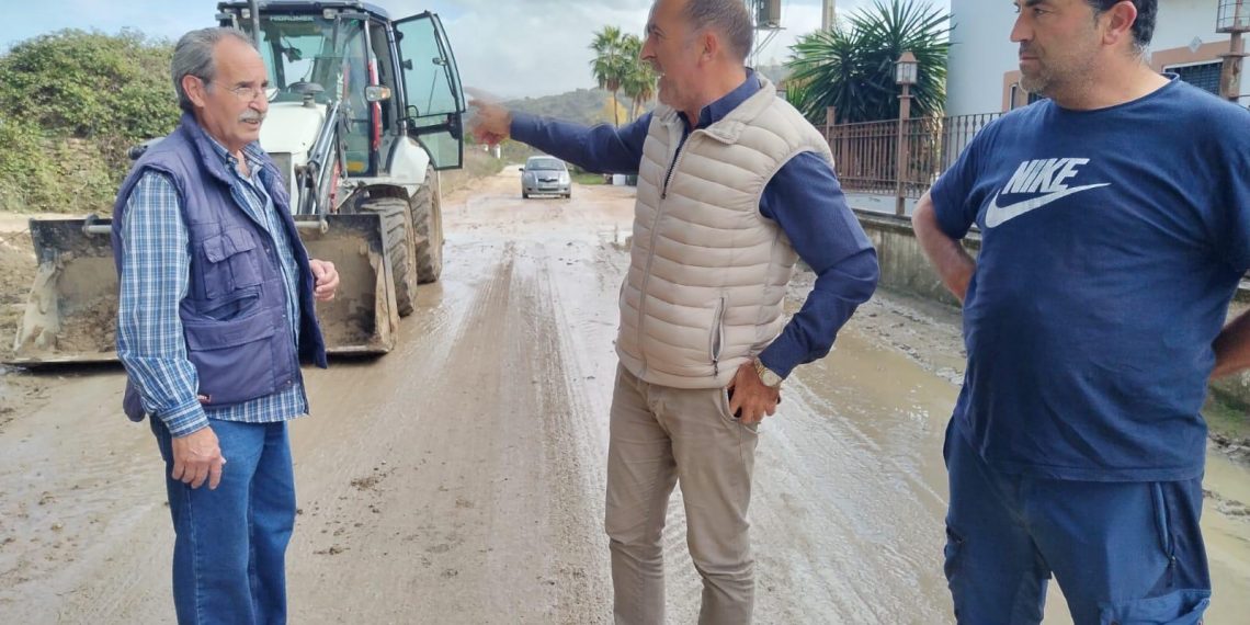 El Ayuntamiento ha adecentado más de una veintena de caminos rurales desde el paso de la DANA por la serranía