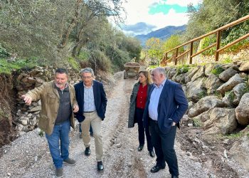 Salado visita Jimera de Líbar y Cortes de la Frontera para evaluar los efectos de la DANA