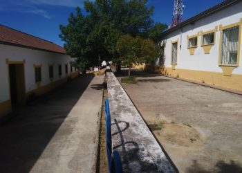 Educación destina más de 443.000 euros a las obras de reconstrucción de muros en el IES Rodríguez Delgado