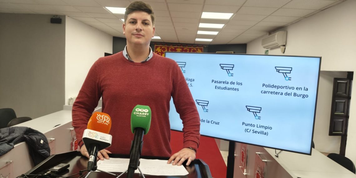 El Ayuntamiento licita el servicio de cámaras de vigilancia para mejorar el tráfico, evitar actos vandálicos y el depósito de residuos ilegales