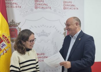 El PSOE organiza una charla sobre la Escuela Universitaria de Osuna y reclama una mayor apuesta por la formación superior en Ronda