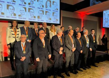 Fernández recibe la Medalla del Centenario del Turismo Español de Nexotur por la labor constante de Ronda en el sector