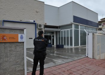 La Policía Nacional detiene en Ronda a una mujer tras intentar apuñalar a una menor que medió en un conflicto vecinal