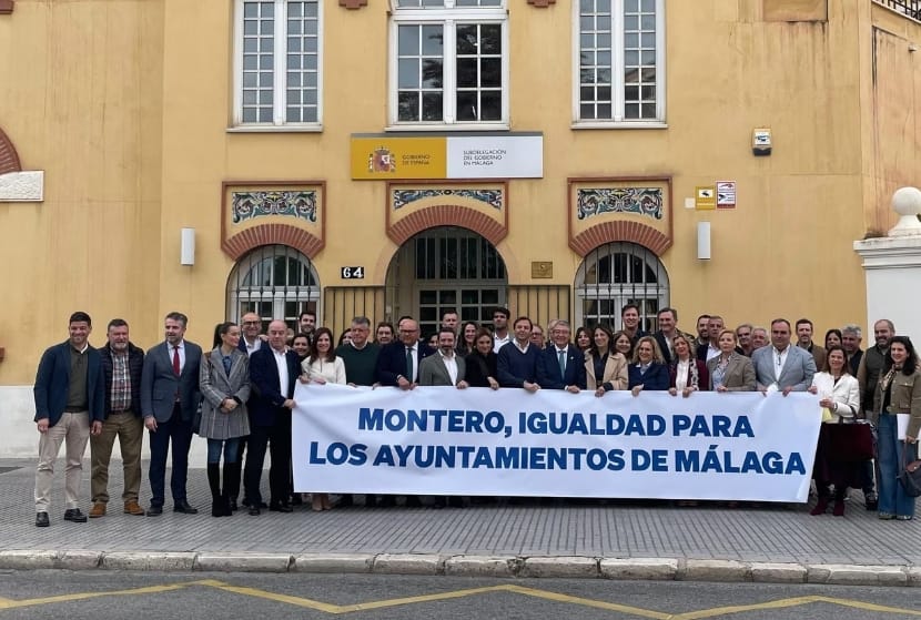 Fernández reclama “igualdad de trato” a Montero y presenta medidas urgentes para mejorar la financiación del Gobierno a los ayuntamientos