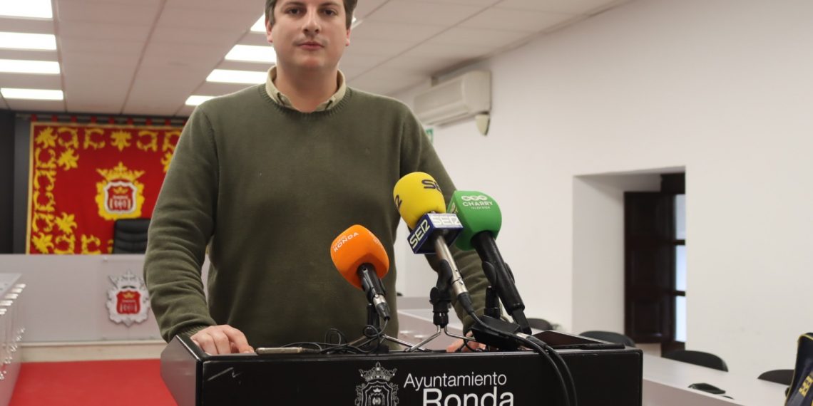 El Ayuntamiento licita el servicio de conserjería y mantenimiento de los centros cívicos de la ciudad  