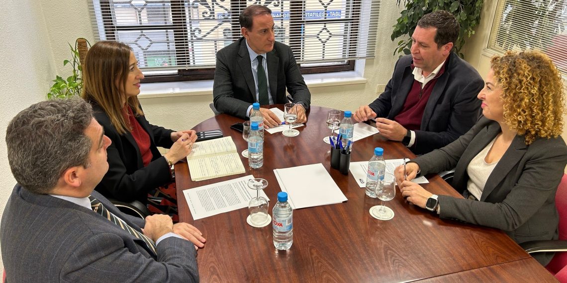 CEM y APYMER muestran su preocupación por los efectos económicos y sociales por el corte de la carretera A-397