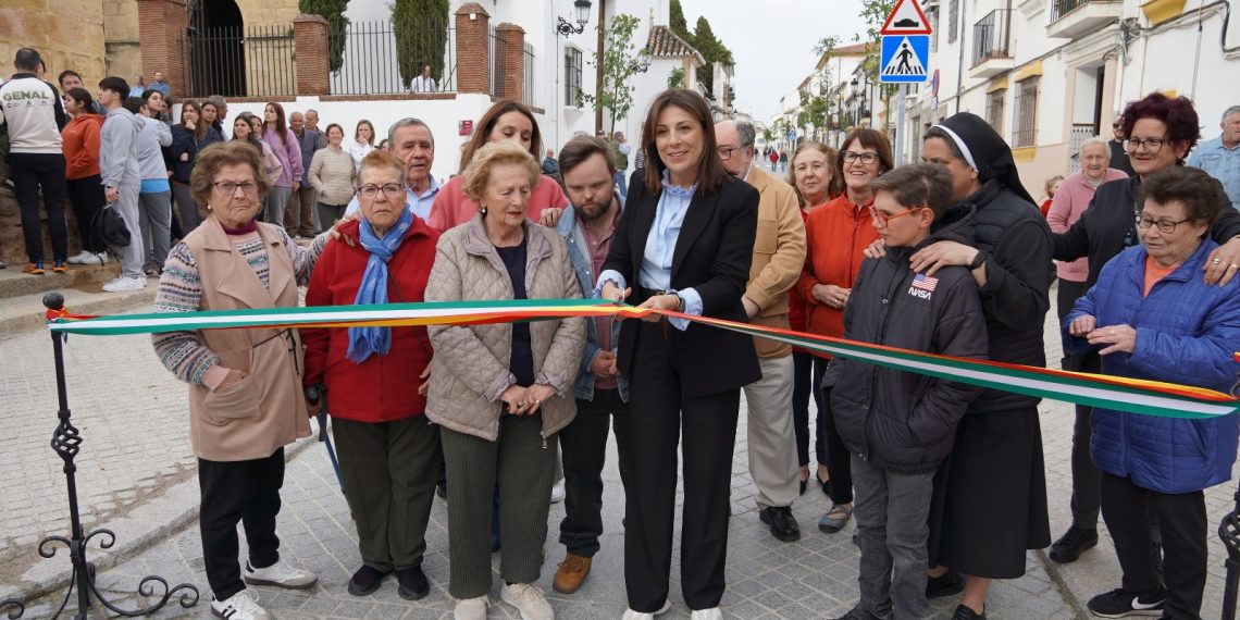 El Ayuntamiento de Ronda inaugura la remodelación integral de la calle Real