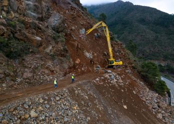 La Junta intensifica los trabajos en la A-397 con la estabilización del talud