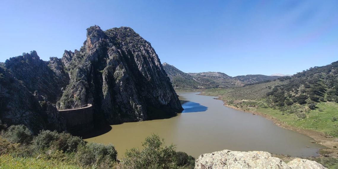 Hallan el cuerpo sin vida de una persona en zona de difícil acceso en Montejaque