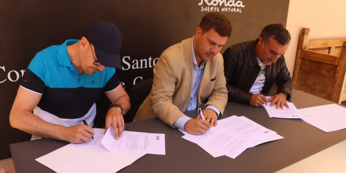 Turismo de Ronda y la Federación Andaluza de Espeleología acuerdan que sus deportistas puedan acceder gratis al Desfiladero del Tajo