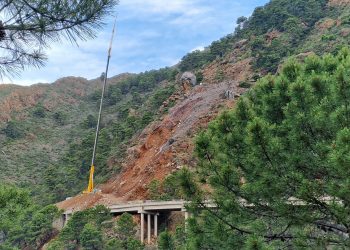La Junta continúa con los trabajos de reparación de la carretera entre Ronda y San Pedro Alcántara 