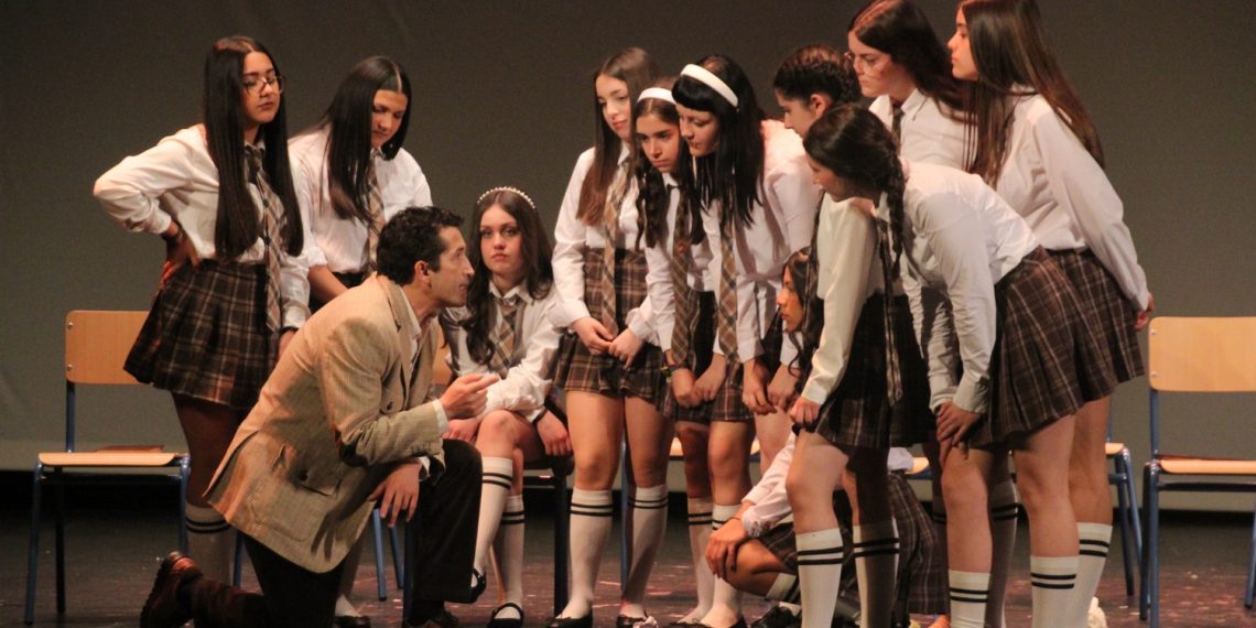 El IES Martín Rivero protagoniza la segunda jornada del X Certamen de Teatro en el Aula – TACIR 2025