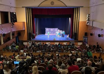 Pistoletazo de salida al X Certamen de Teatro en el Aula – TACIR 2025