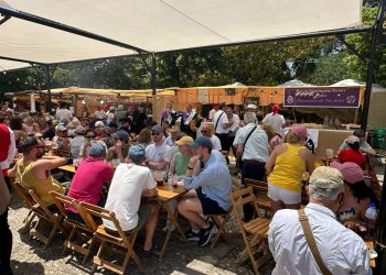 Balance positivo de ‘Ronda Romántica 2025’ destacando el cambio de ubicación como elemento clave para el aumento de la participación  