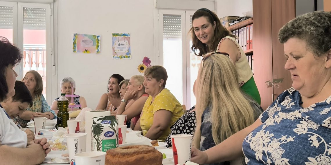 Acción Social presenta los resultados del curso de mantenimiento físico y autocuidado en las barriadas de La Dehesa y El Fuerte