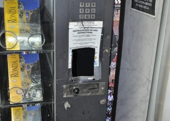 La Policía Nacional esclarece el robo con fuerza en unas máquinas expendedoras en el interior de un parking en Ronda