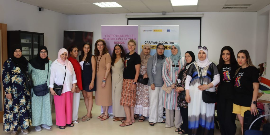 Ronda acoge una jornada de sensibilización y recursos para mujeres en situación vulnerable, impulsada por el proyecto «Ni Una Más»