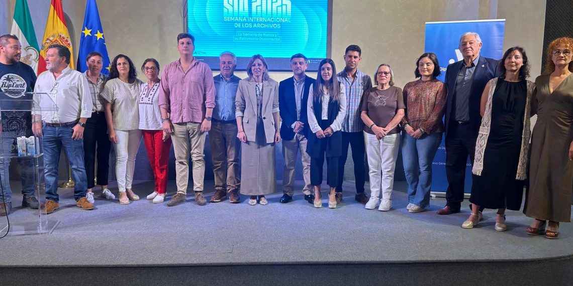 Ronda acoge desde hoy una exposición para poner en valor el patrimonio documental e histórico de la comarca