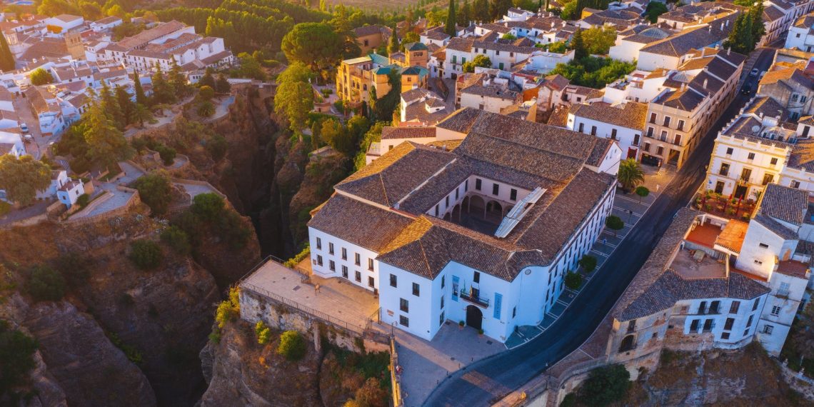 El Ayuntamiento reforzará el posicionamiento de Ronda como destino de turismo MICE