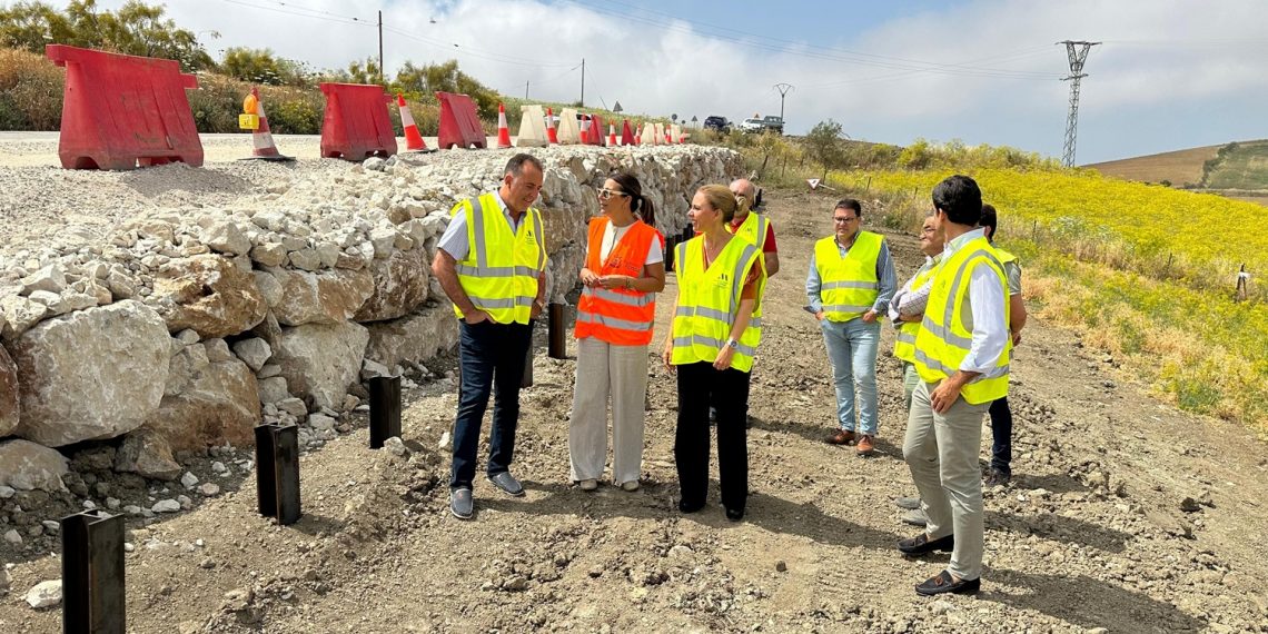 La Diputación destina 280.000 euros a la reparación de la carretera de acceso a Cortijo Los Villalones, en la Serranía de Ronda