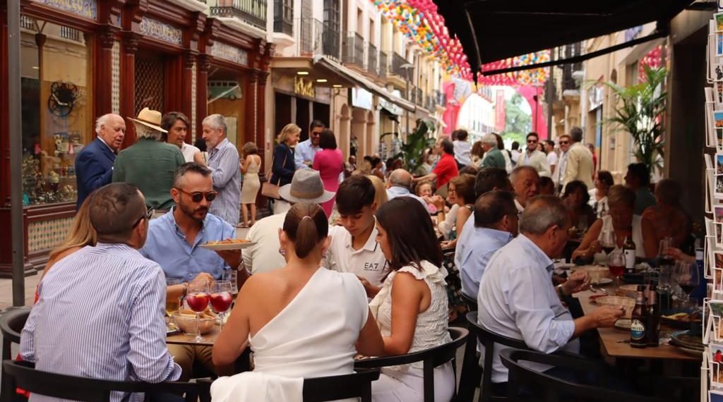 El Ayuntamiento abre el periodo para que los comercios soliciten el permiso para instalar barras durante la feria de día