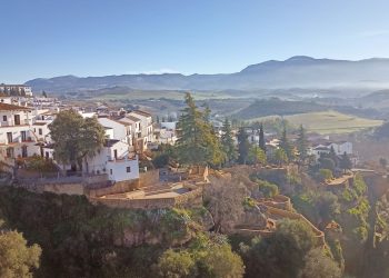 Julio encadena una nueva bajada del paro en Ronda