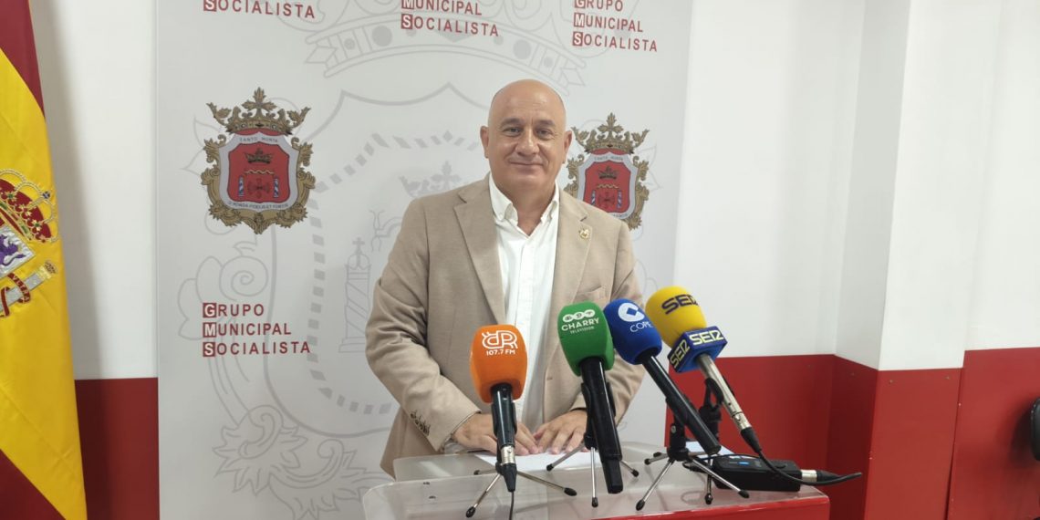 El PSOE afirma que la tercera licitación del servicio de transporte urbano volverá a quedar desierta