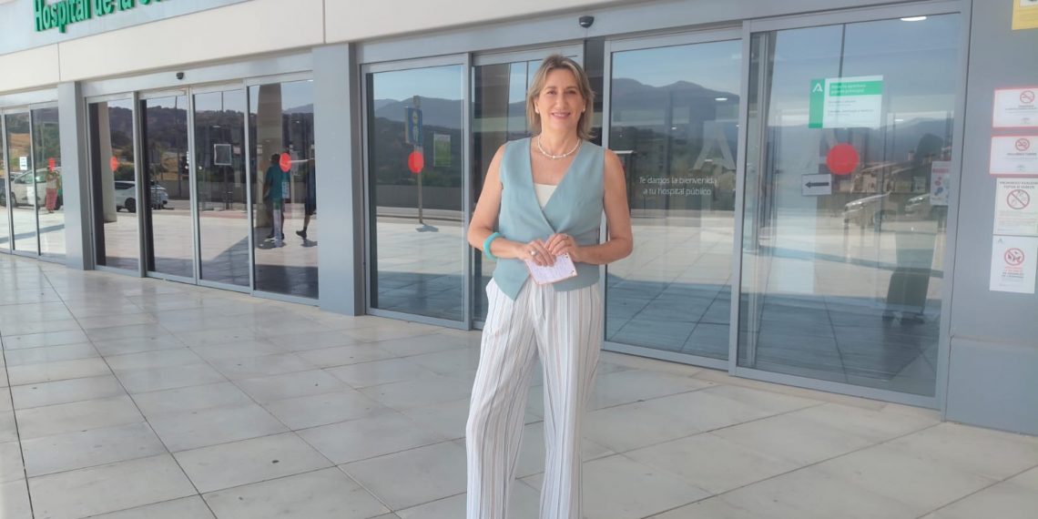 Aguilera acusa a Moreno Bonilla de dictar «la sentencia de muerte de la sanidad pública andaluza»