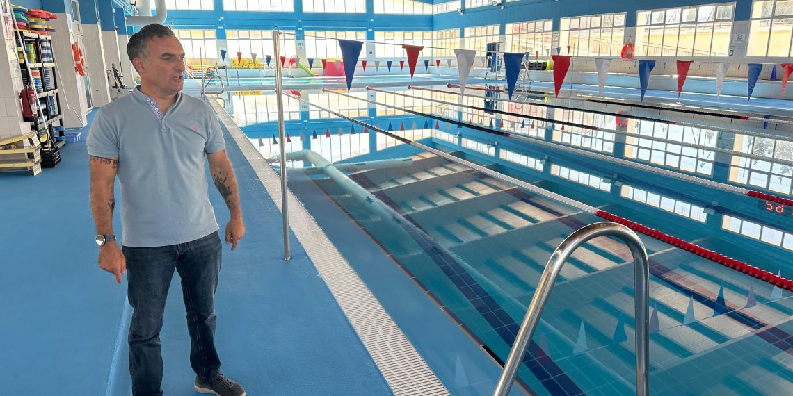 El Ayuntamiento destina 60.000 euros en la puesta a punto de la piscina cubierta y otras instalaciones en el Complejo Deportivo de El Fuerte