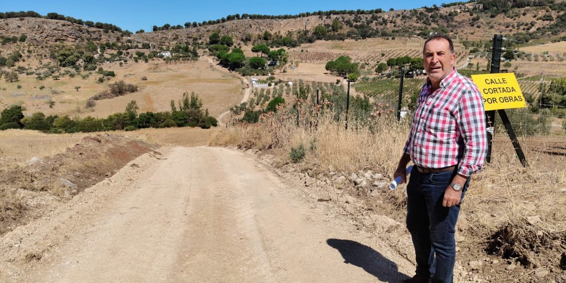 Ronda realiza mejoras en sus caminos rurales por valor de un millón de euros