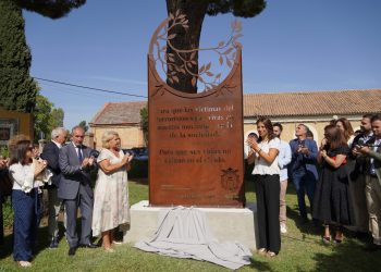 El Ayuntamiento de Ronda dedica un monumento a las víctimas del terrorismo