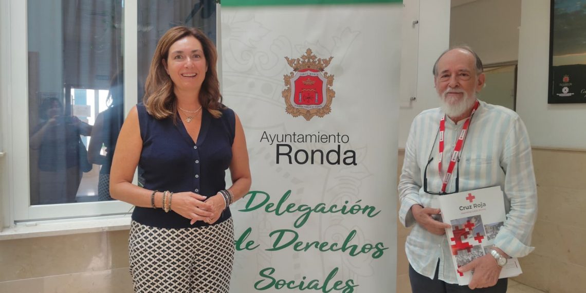 El Ayuntamiento repartirá más de 200 tickets entre familias vulnerables para que los niños con menos recursos monten gratis en las atracciones de la feria