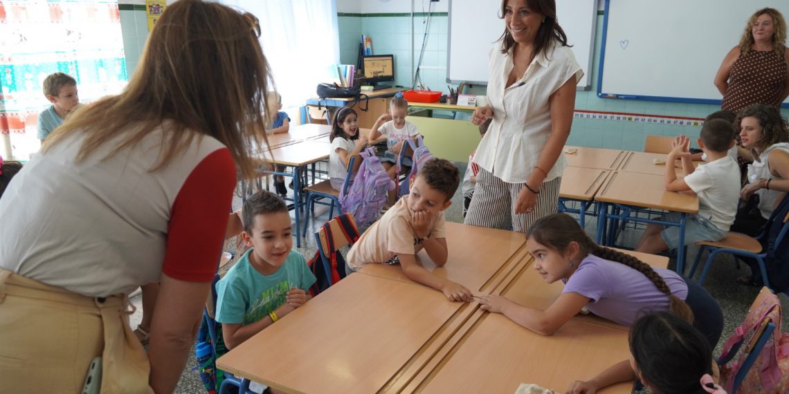Casi 2.900 alumnos de Infantil y Primaria retoman sus clases en Ronda